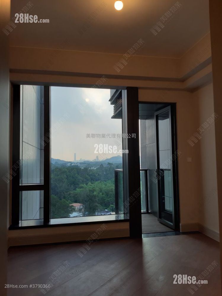 Eden Manor Sell 276 ft²