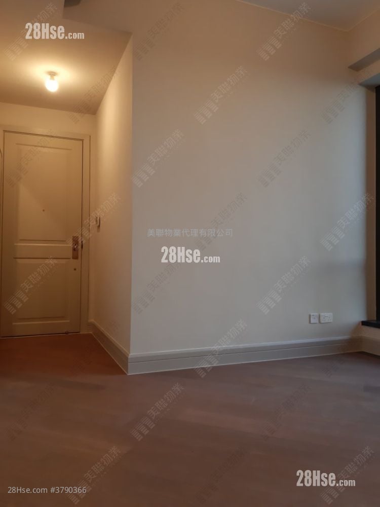 Eden Manor Sell 276 ft²