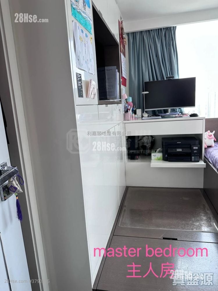 Trinity Towers Sell 3 Bedrooms 708 ft²