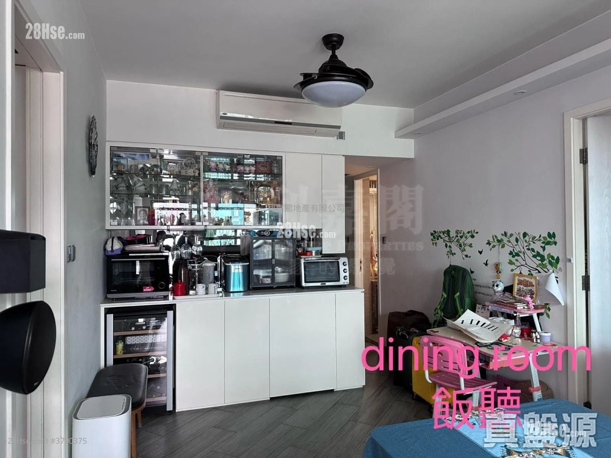 Trinity Towers Sell 3 Bedrooms 708 ft²