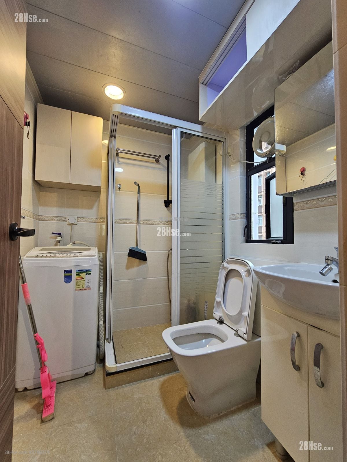 Hing Yip Building Rental 2 Bedrooms , 1 Bathroom 427 ft²