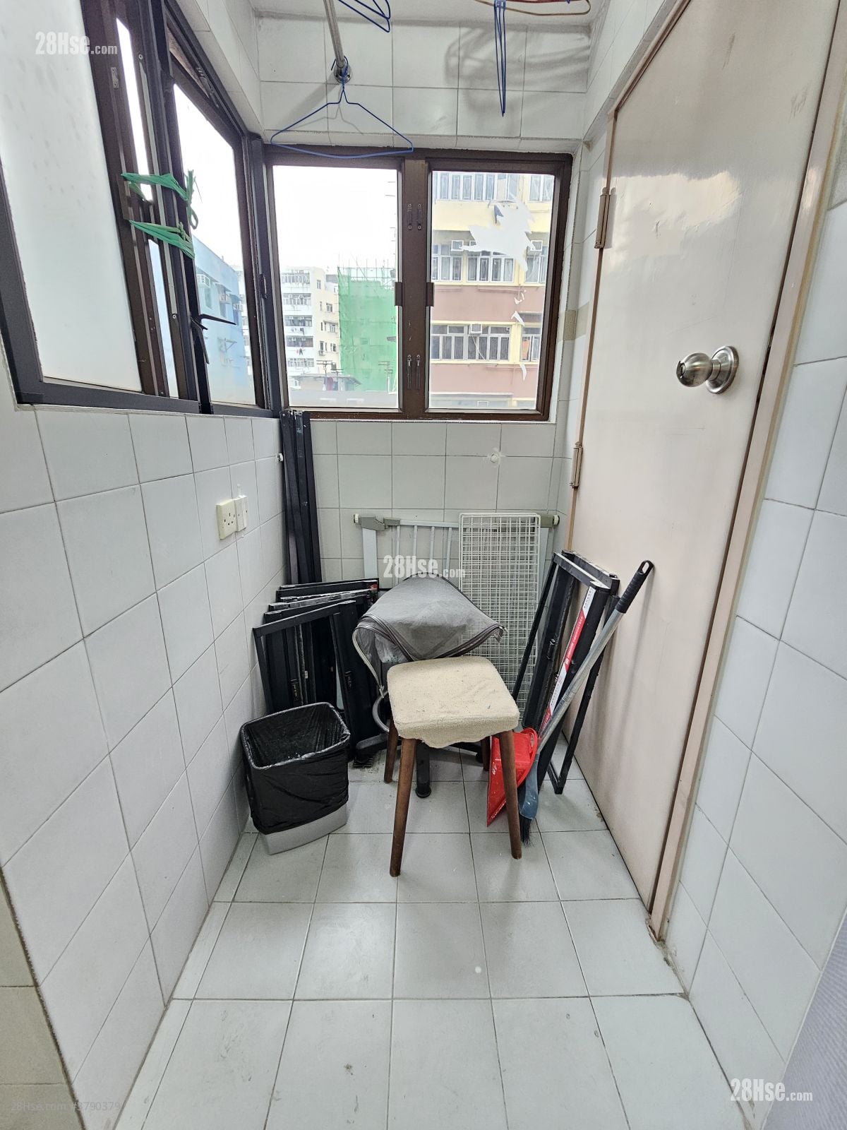 Hing Yip Building Rental 2 Bedrooms , 1 Bathroom 427 ft²