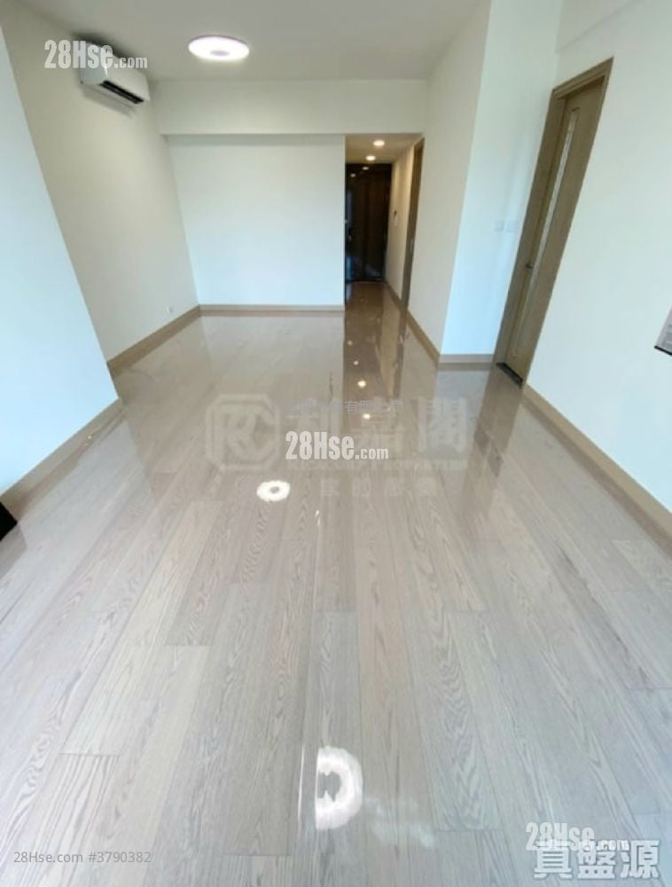 El Futuro Sell 3 Bedrooms , 3 Bathrooms 1,053 ft²