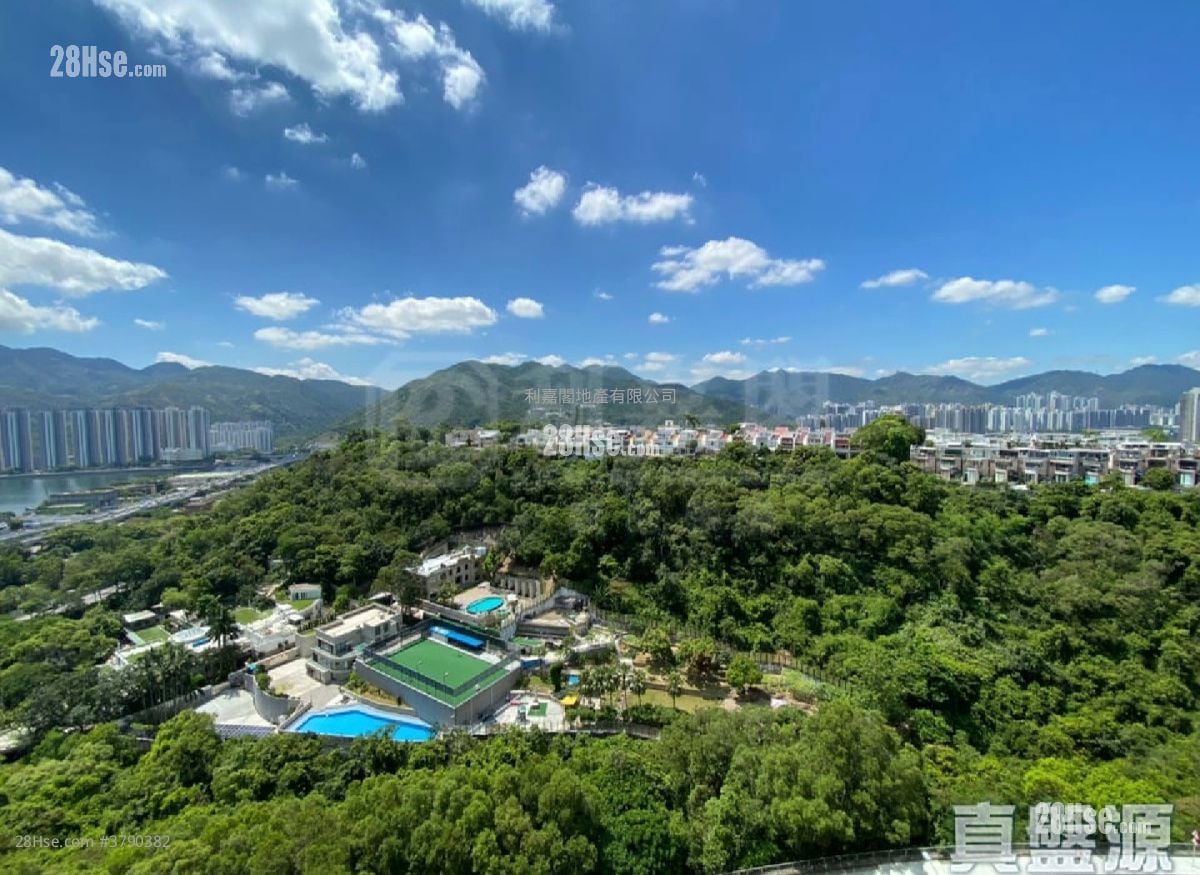 El Futuro Sell 3 Bedrooms , 3 Bathrooms 1,053 ft²