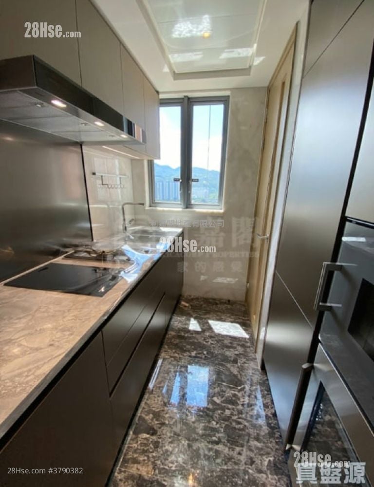 El Futuro Sell 3 Bedrooms , 3 Bathrooms 1,053 ft²