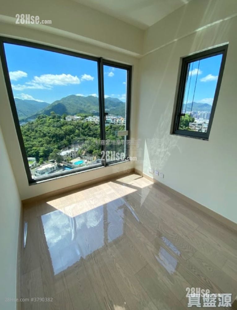 El Futuro Sell 3 Bedrooms , 3 Bathrooms 1,053 ft²