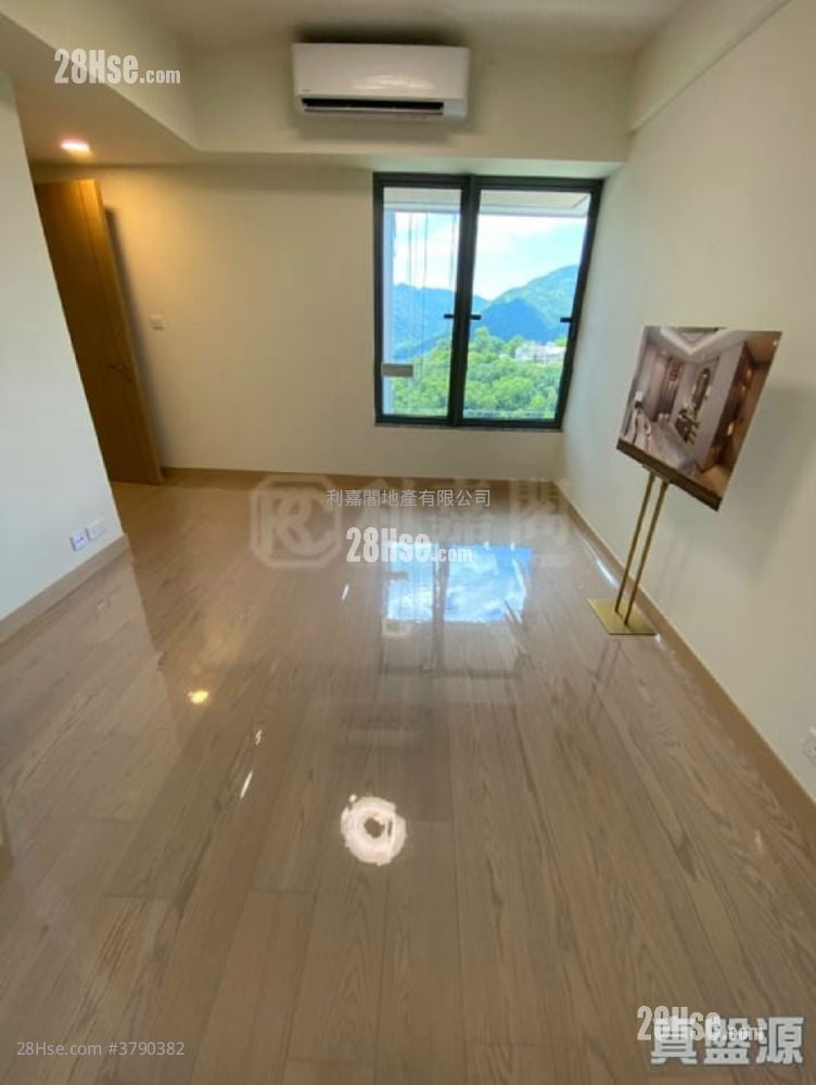 El Futuro Sell 3 Bedrooms , 3 Bathrooms 1,053 ft²