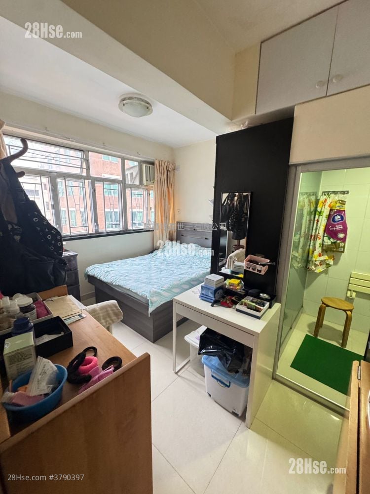 华源大厦 售盘 3 房 , 2 浴室 742 平方尺