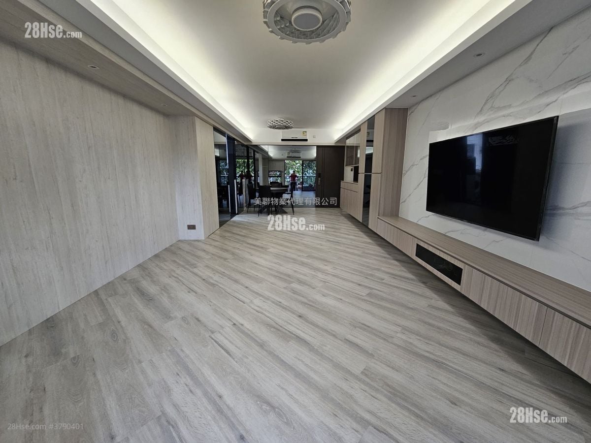 Greenwood Terrace Sell 3 Bedrooms , 2 Bathrooms 1,143 ft²