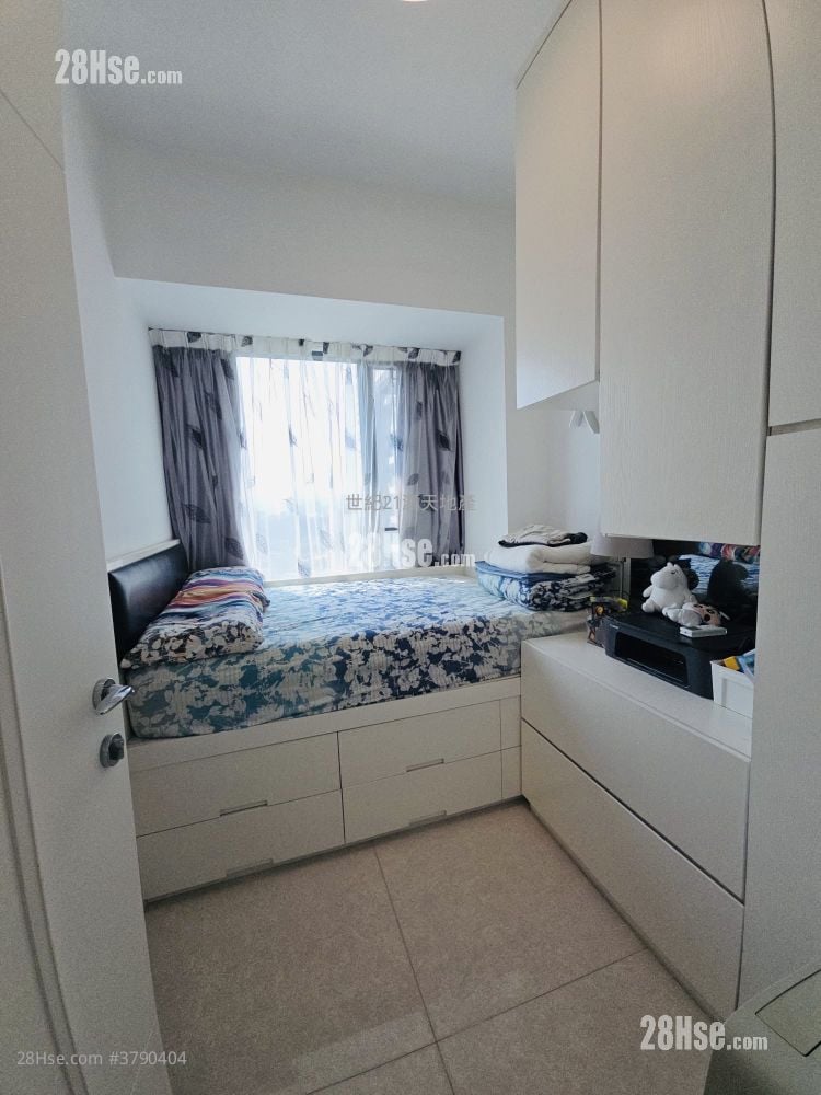 Mont Vert Sell 3 Bedrooms , 3 Bathrooms 905 ft²