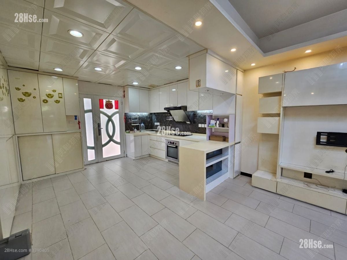 四季名园 租盘 3 房 , 2 浴室 930 平方尺