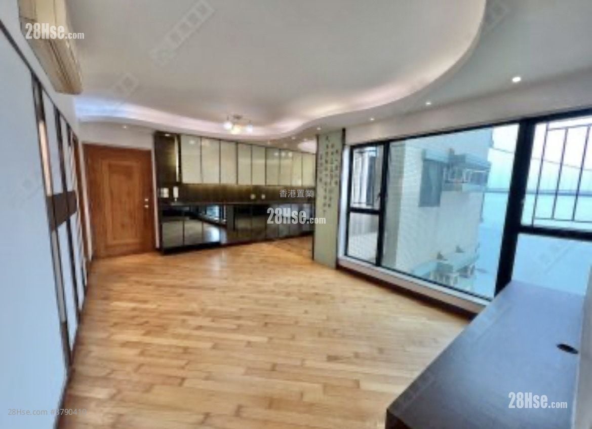 珀丽湾 售盘 3 房 834 平方尺