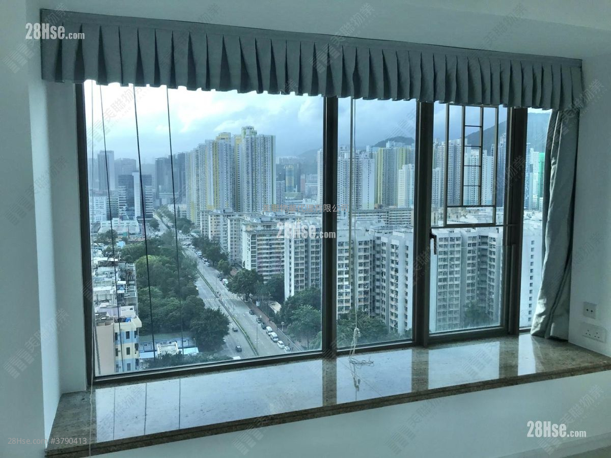 Trinity Towers Sell 3 Bedrooms 708 ft²