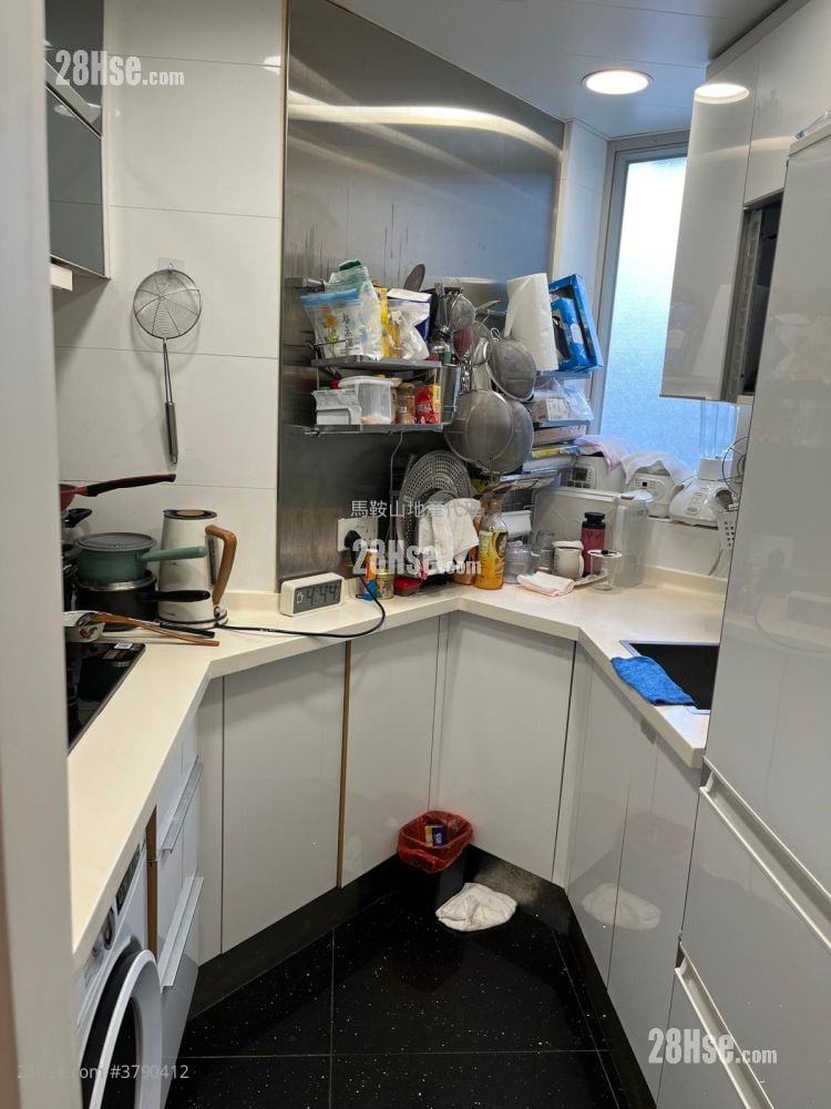 Festival City Sell 3 Bedrooms , 2 Bathrooms 742 ft²