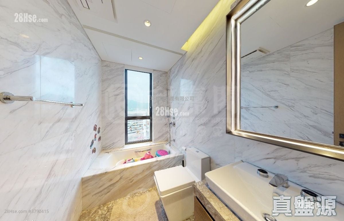 Dunbar Place Sell 4 Bedrooms 2,032 ft²