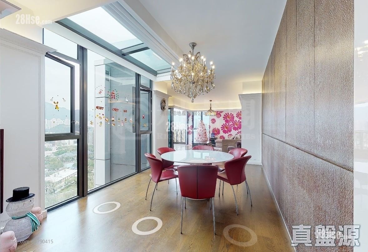 Dunbar Place Sell 4 Bedrooms 2,032 ft²