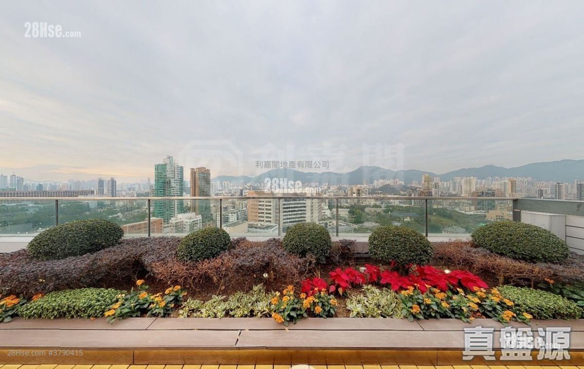 Dunbar Place Sell 4 Bedrooms 2,032 ft²