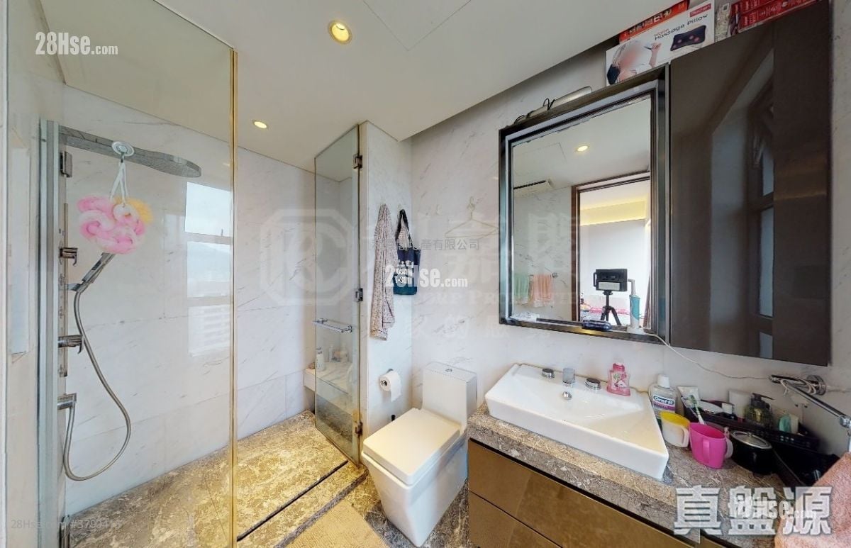 Dunbar Place Sell 4 Bedrooms 2,032 ft²