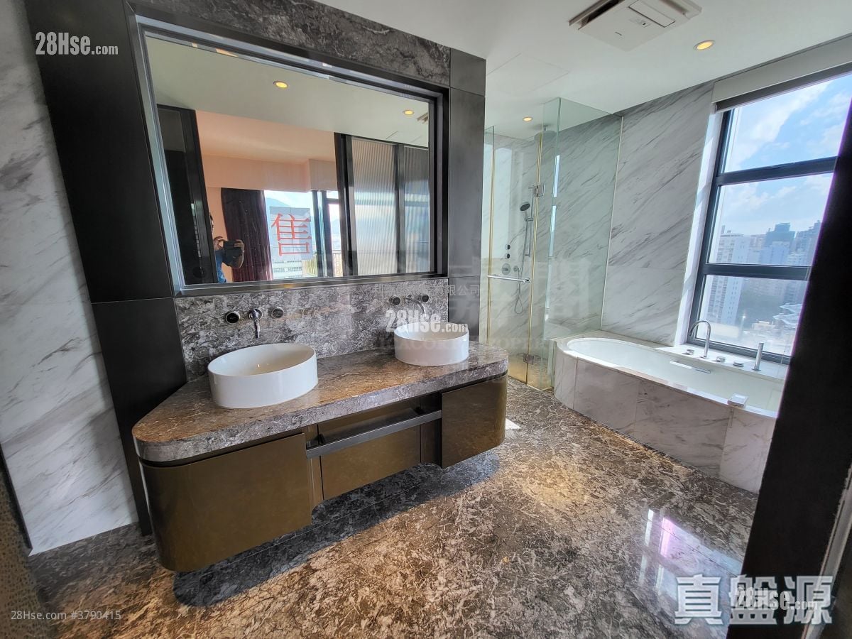 Dunbar Place Sell 4 Bedrooms 2,032 ft²