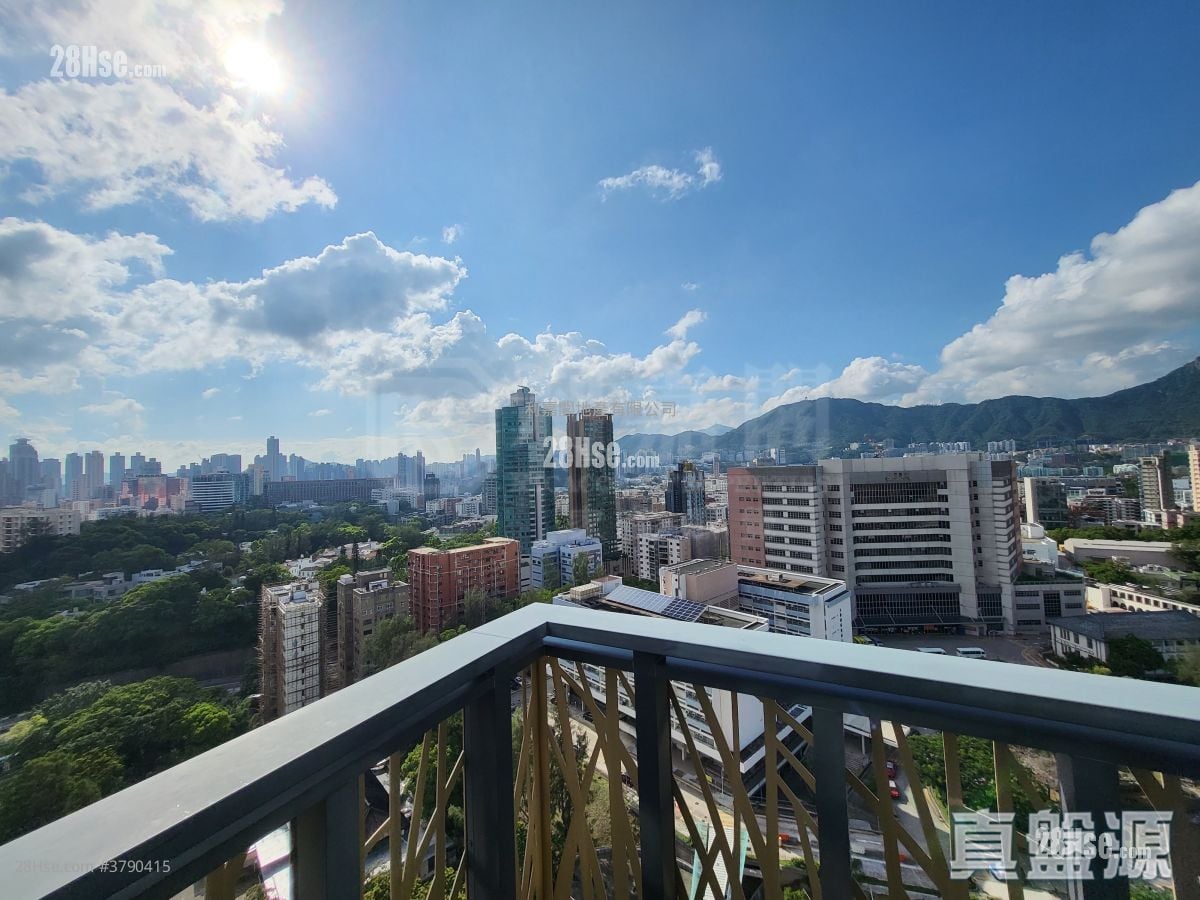 Dunbar Place Sell 4 Bedrooms 2,032 ft²