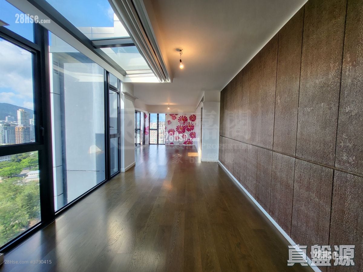 Dunbar Place Sell 4 Bedrooms 2,032 ft²