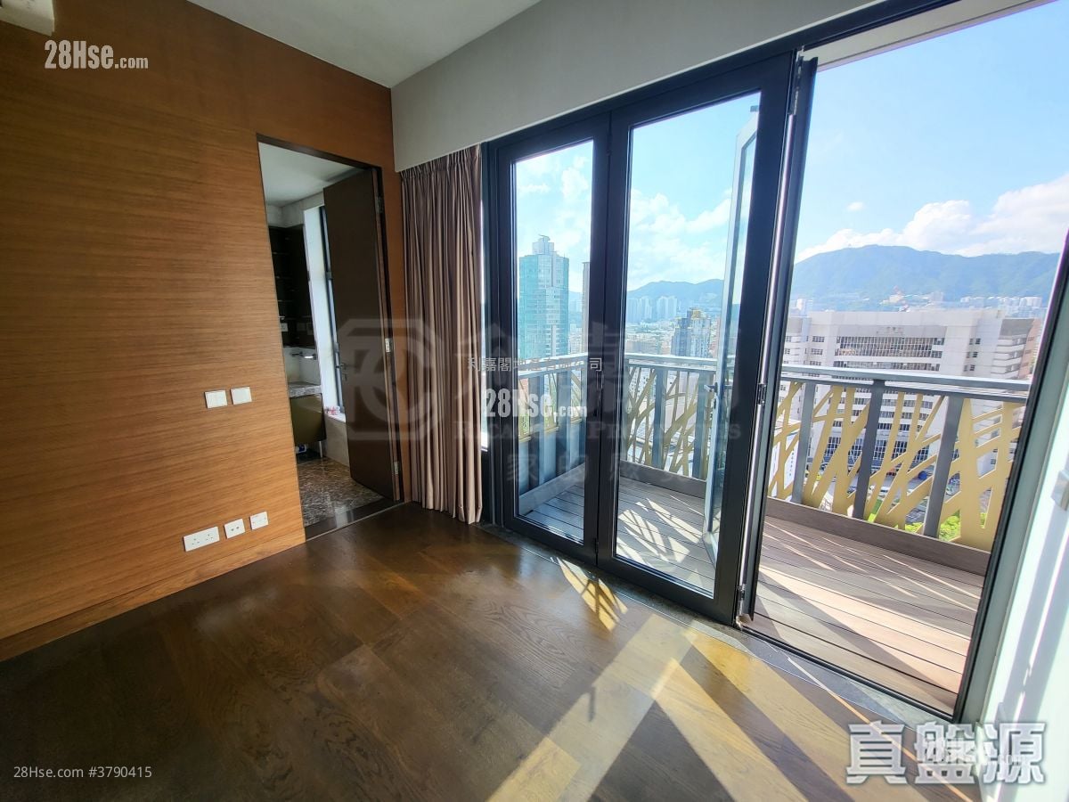 Dunbar Place Sell 4 Bedrooms 2,032 ft²