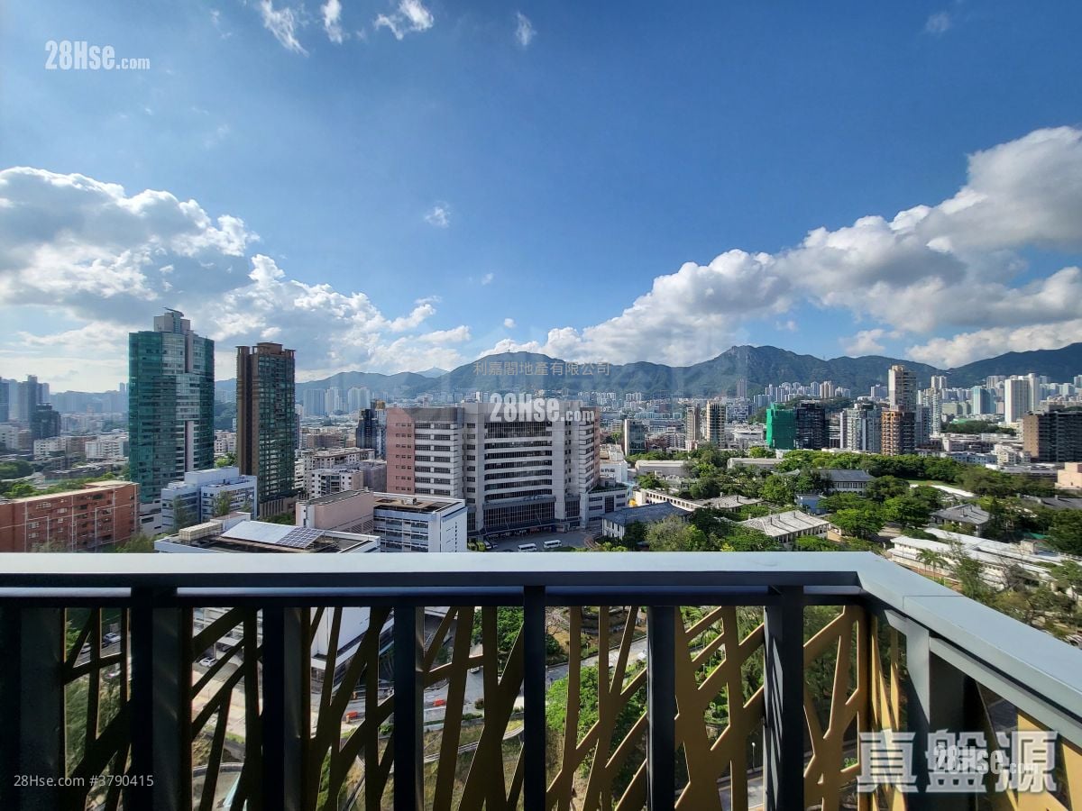 Dunbar Place Sell 4 Bedrooms 2,032 ft²