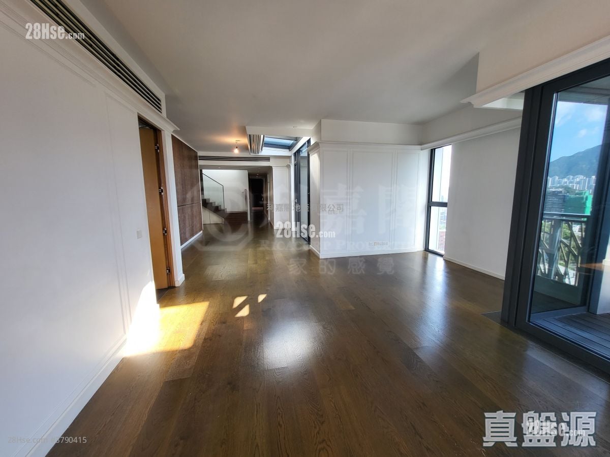 Dunbar Place Sell 4 Bedrooms 2,032 ft²