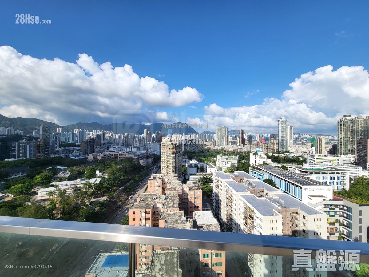 Dunbar Place Sell 4 Bedrooms 2,032 ft²