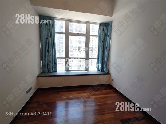 J Residence Sell 2 Bedrooms , 1 Bathroom 645 ft²