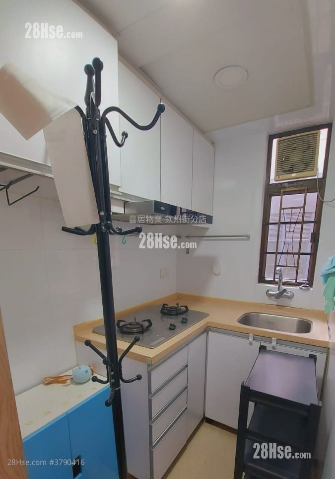 Richmond Court Sell 2 Bedrooms , 1 Bathroom 326 ft²