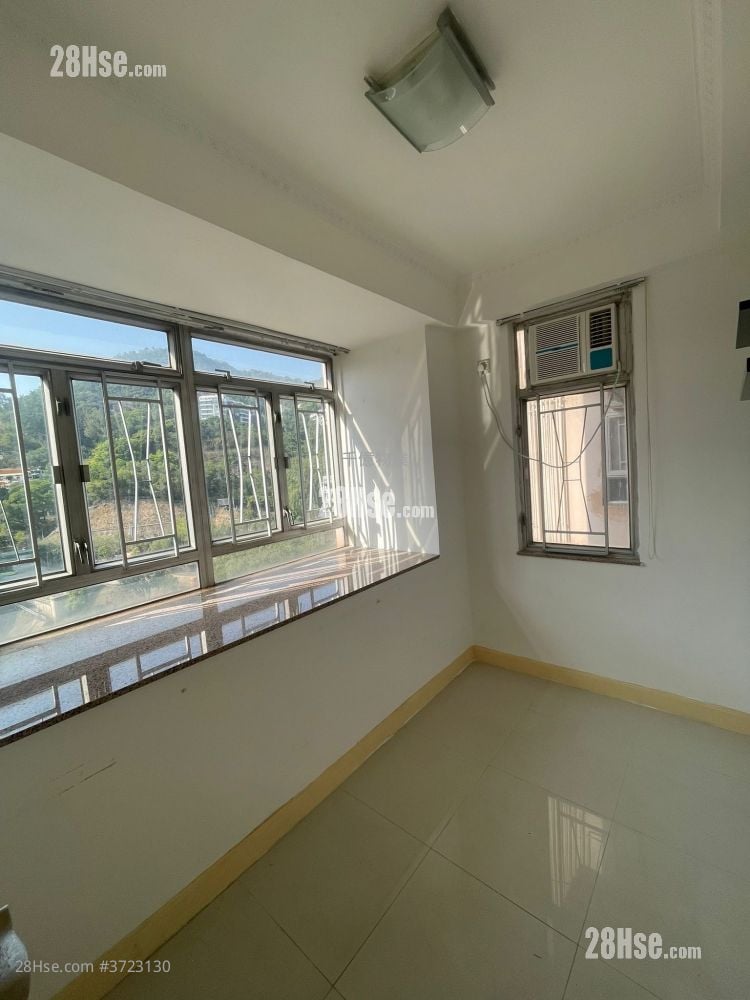 Cheung Fai Building Sell 1 Bedroom , 1 Bathroom 243 ft²