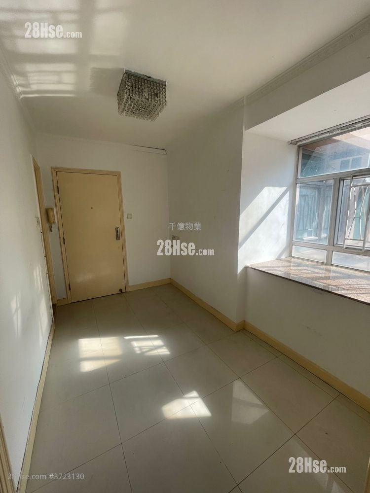 Cheung Fai Building Sell 1 Bedroom , 1 Bathroom 243 ft²