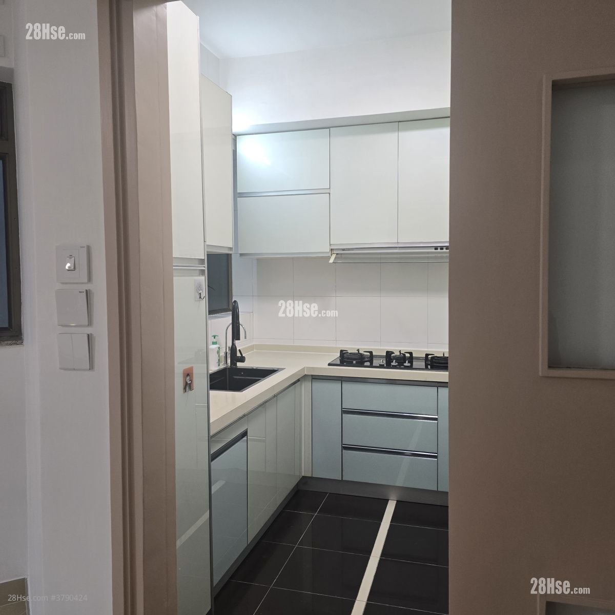 The Belcher's Sell 3 Bedrooms , 2 Bathrooms 898 ft²