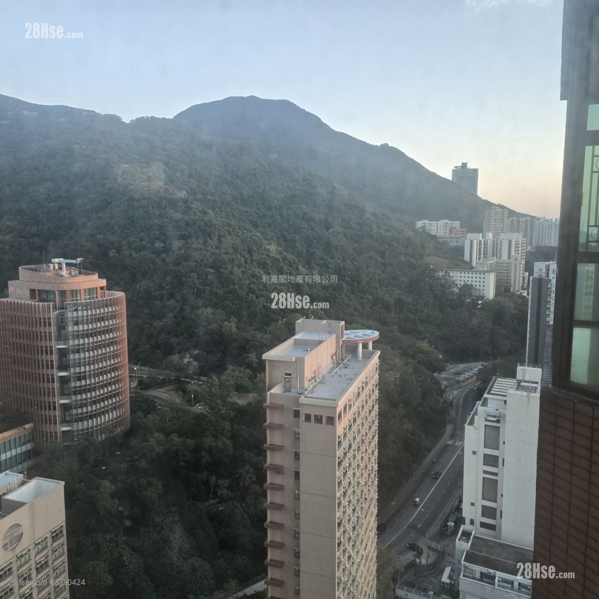 The Belcher's Sell 3 Bedrooms , 2 Bathrooms 898 ft²