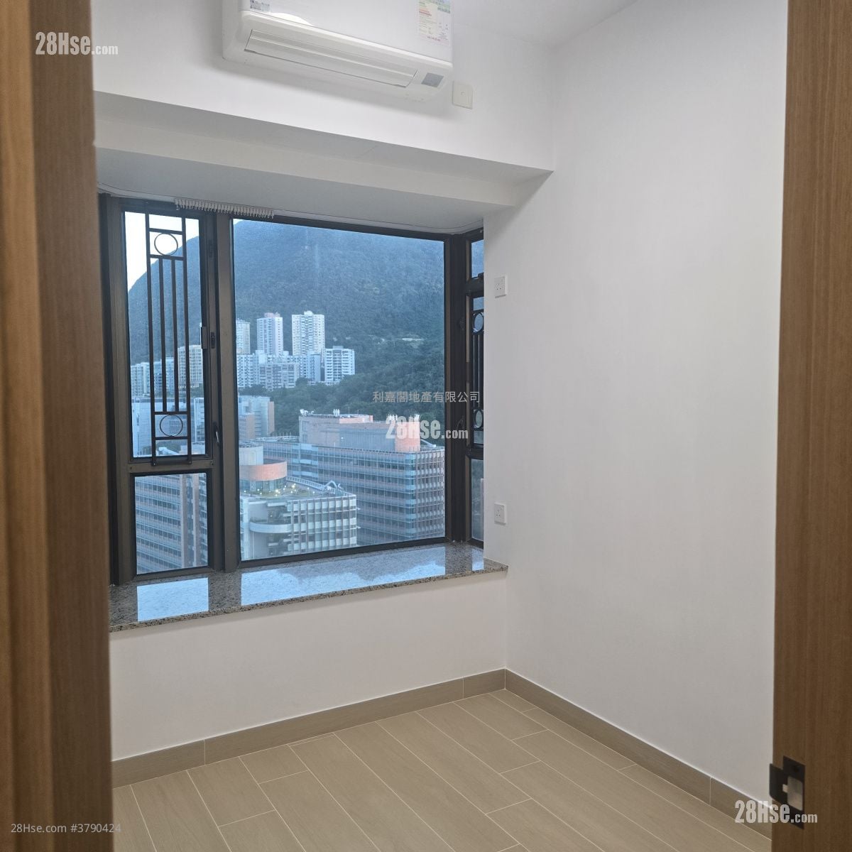 The Belcher's Sell 3 Bedrooms , 2 Bathrooms 898 ft²