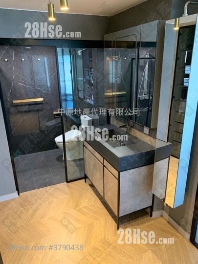 御龙居 售盘 4 房 1,616 平方尺