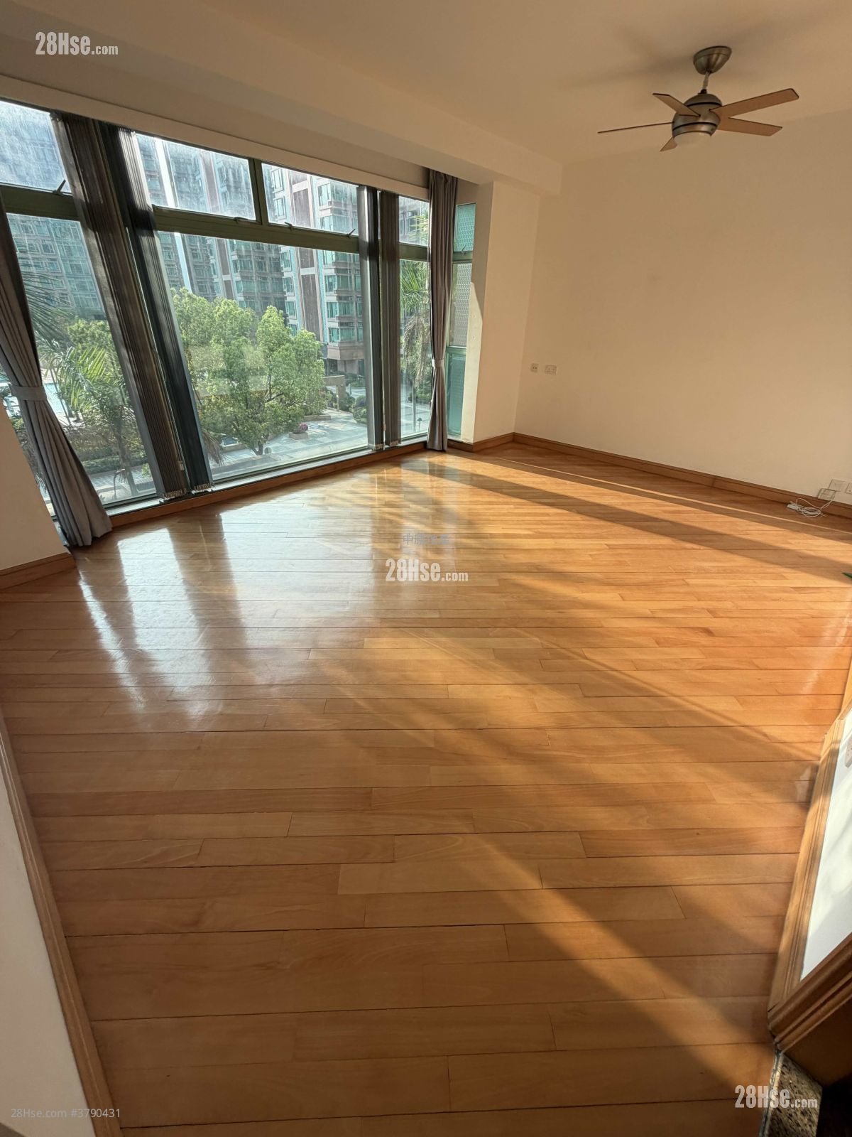 Botania Villa Sell 3 Bedrooms 819 ft²