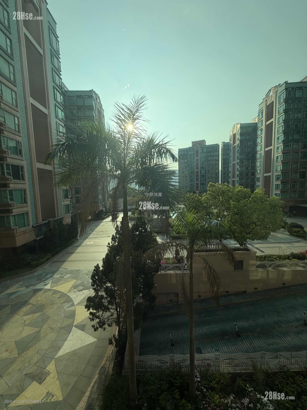 Botania Villa Sell 3 Bedrooms 819 ft²