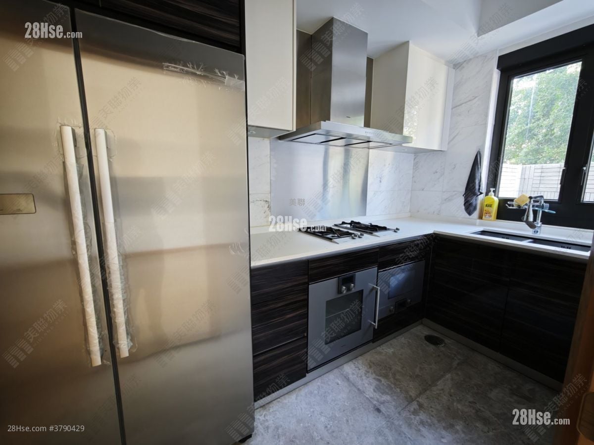 珀爵 售盘 4 房 , 3 浴室 1,992 平方尺