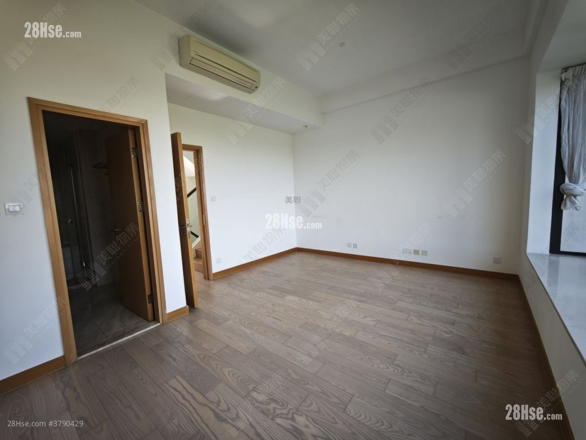 珀爵 售盘 4 房 , 3 浴室 1,992 平方尺