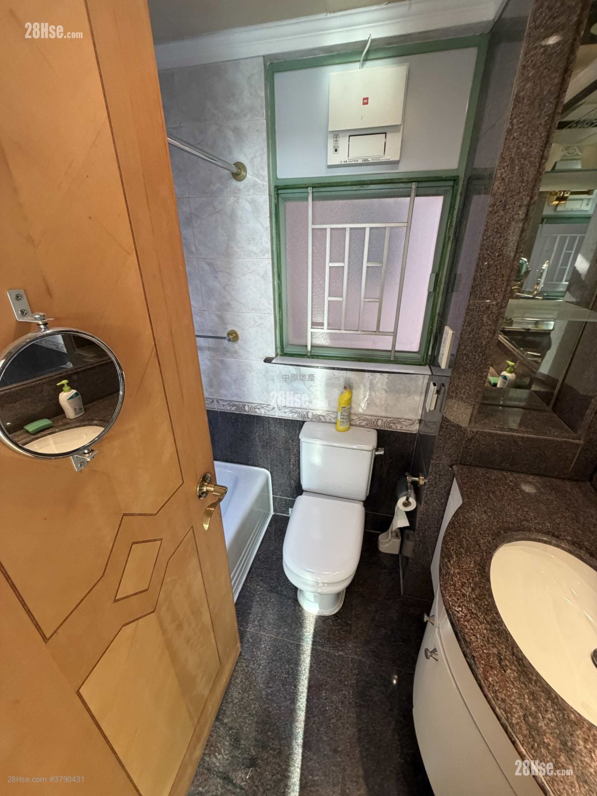 Botania Villa Sell 3 Bedrooms 819 ft²