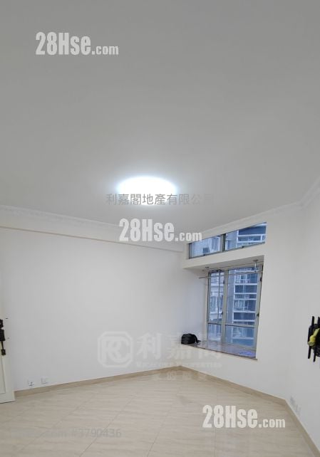 Kingswood Villas Rental 3 Bedrooms , 2 Bathrooms 636 ft²