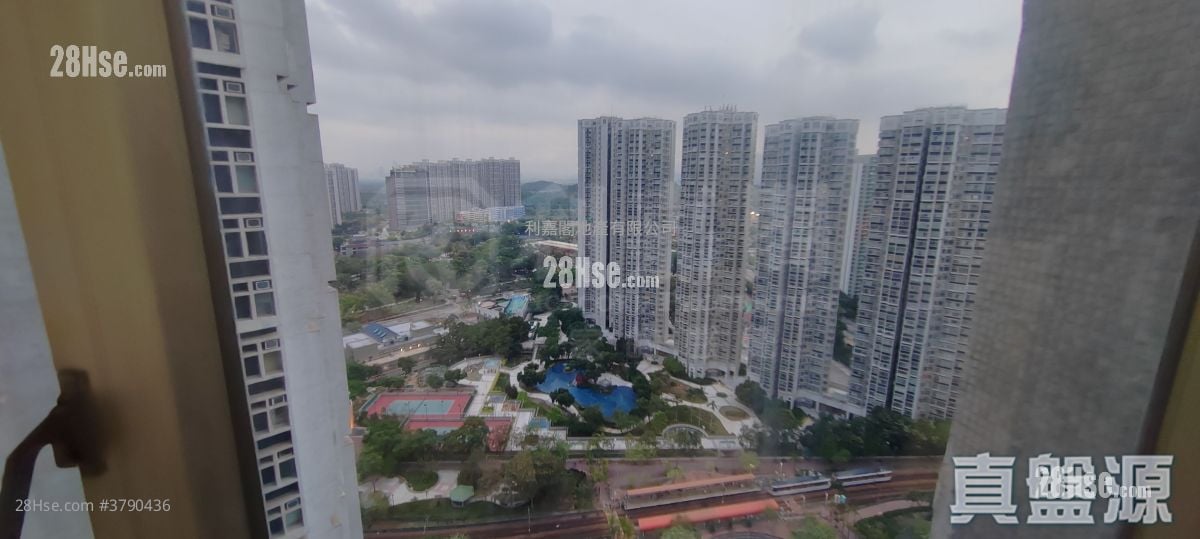 Kingswood Villas Rental 3 Bedrooms , 2 Bathrooms 636 ft²