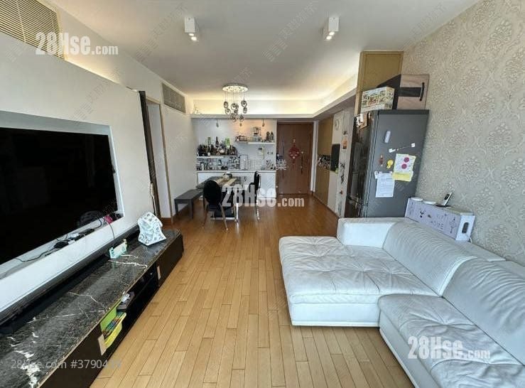 君临天下 租盘 3 房 , 2 浴室 1,049 平方尺