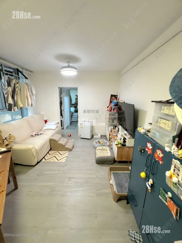 景峰花园 售盘 2 房 400 平方尺