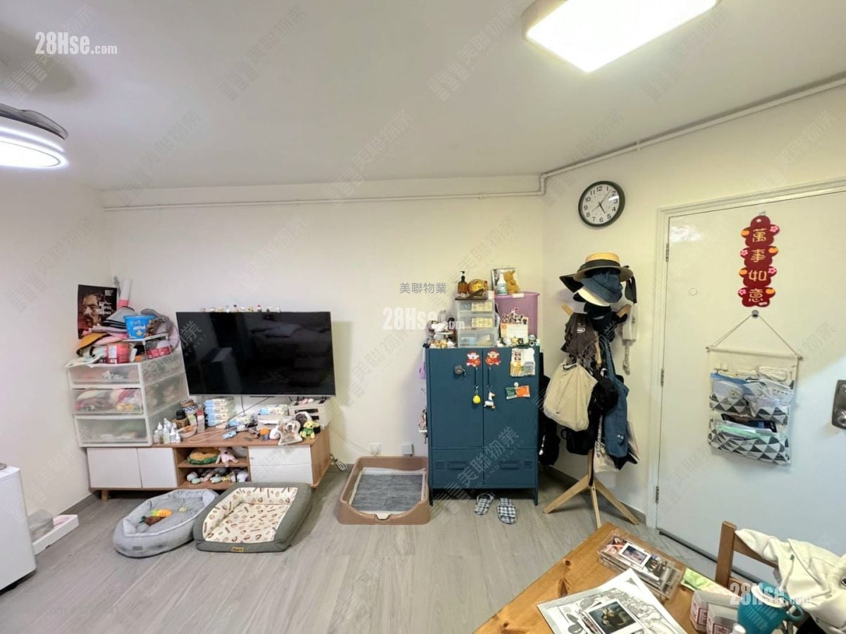 景峰花园 售盘 2 房 400 平方尺