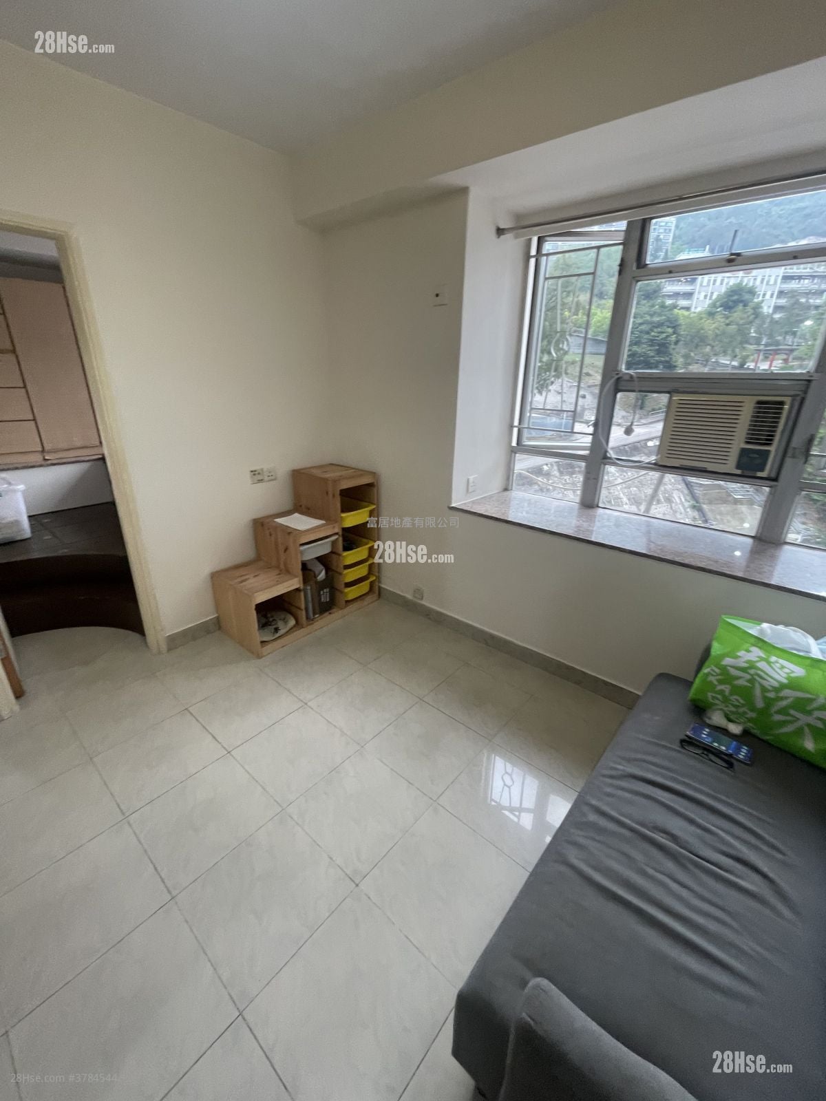 康辉大厦 售盘 2 房 , 1 浴室 271 平方尺