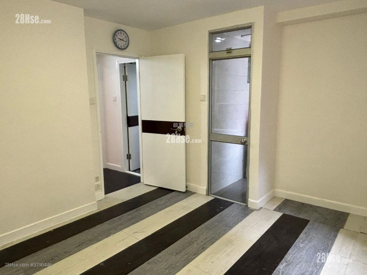 美孚新邨 售盘 3 房 , 2 浴室 918 平方尺