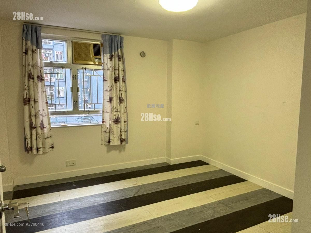 美孚新邨 售盘 3 房 , 2 浴室 918 平方尺